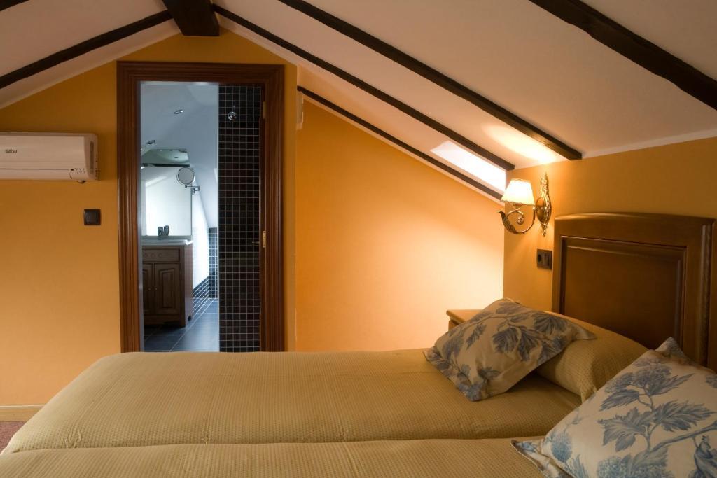 El Foyu Hotel Colunga Szoba fotó