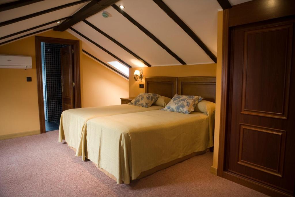 El Foyu Hotel Colunga Szoba fotó