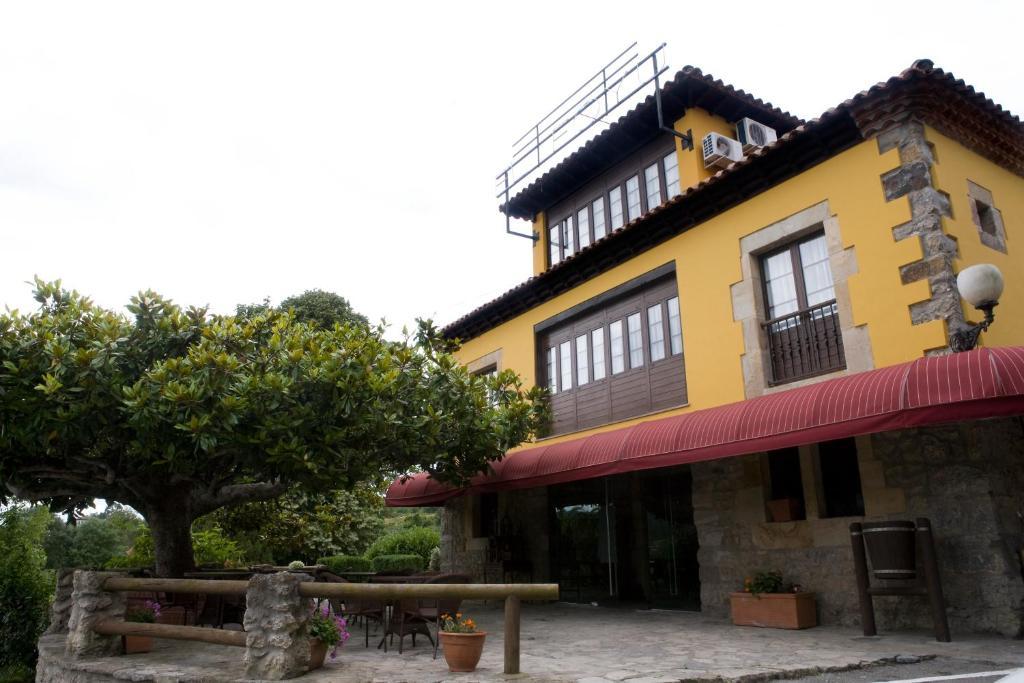 El Foyu Hotel Colunga Kültér fotó